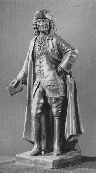 20060312034213-wedgwood-voltaire.jpg