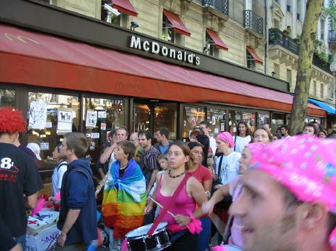 20060411012807-manif2.jpg