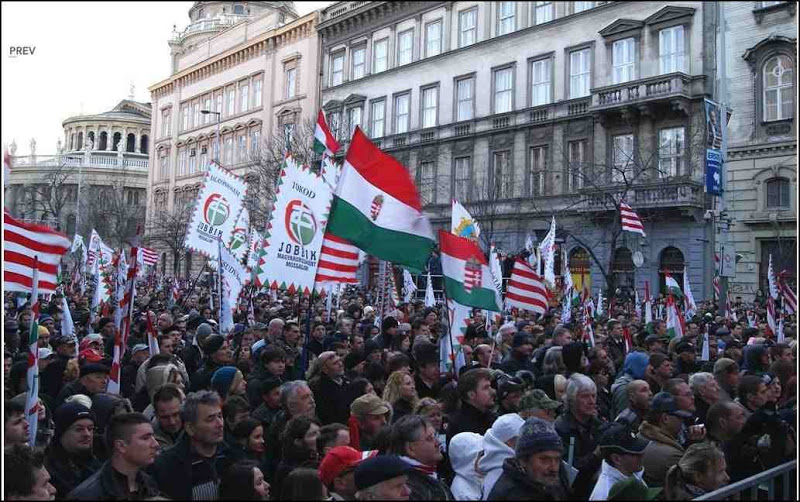 Manifestantes partidarios del Jobbik
